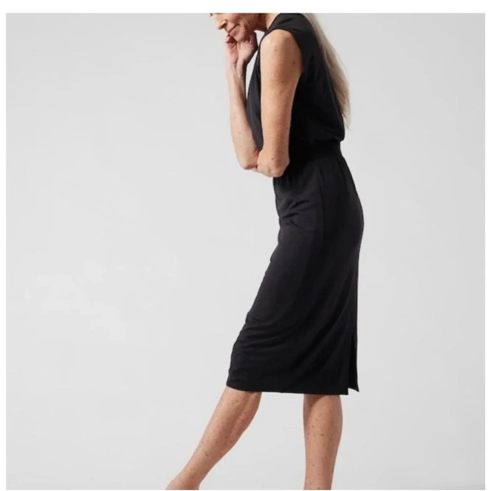 Athleta Santorini Cinch Dress‎ Black Small Pre-loved, 0007 B1 - Picture 4 of 15